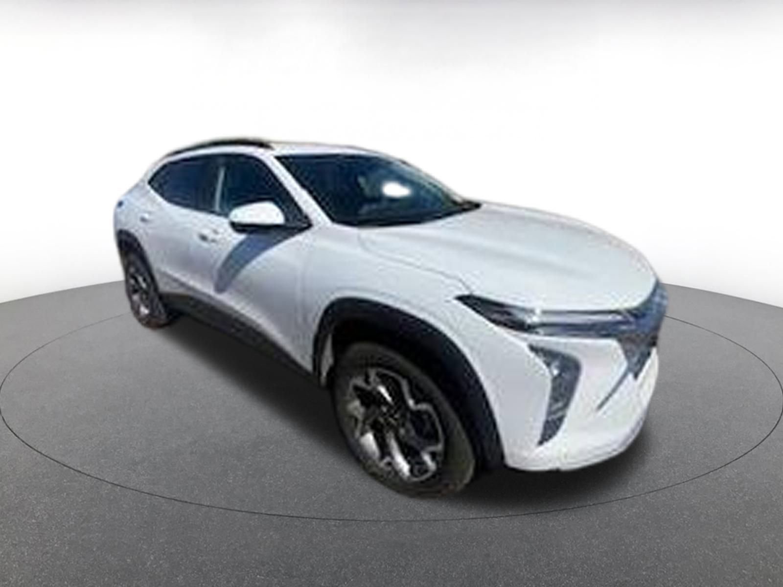 Used 2025 Chevrolet Trax LT