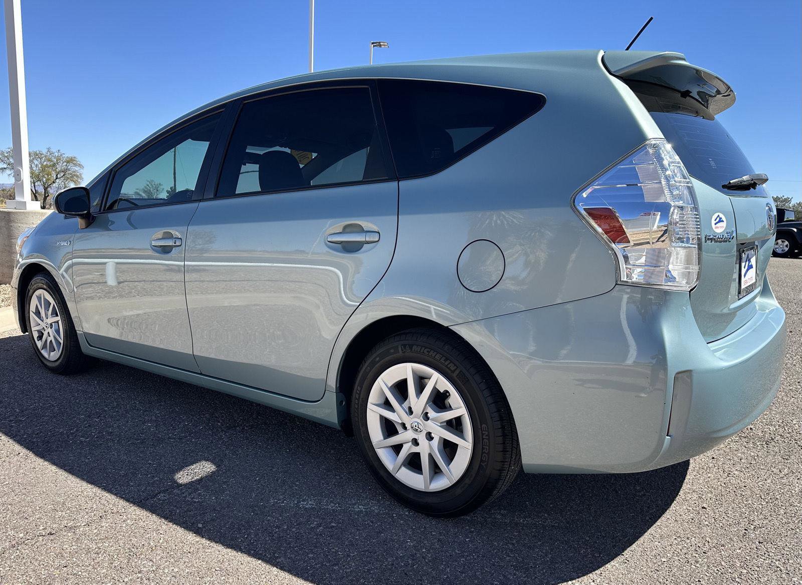 Used 2014 Toyota Prius V Three image 13