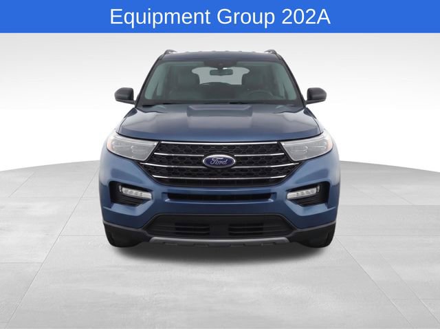 Used 2020 Ford Explorer XLT w/ Equipment Group 202A image 5