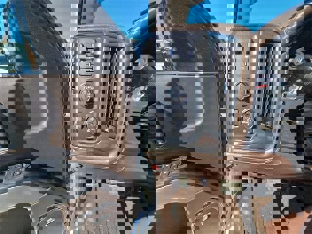 Used 2019 Chevrolet Silverado 2500 LTZ w/ Vortec Plus Package image 18