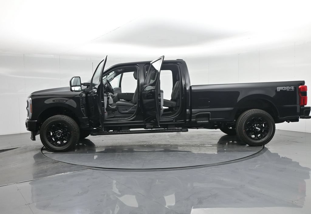 New 2026 Ford F350 XLT w/ XLT Premium Package AWD/4WD image 36