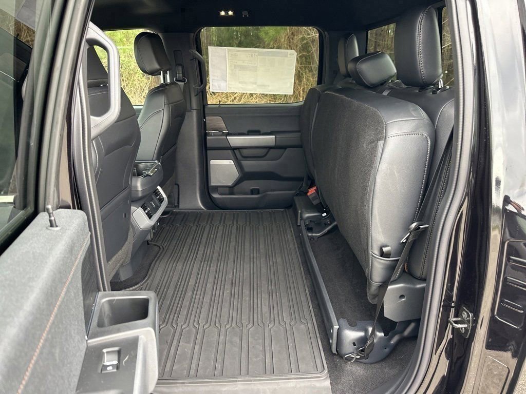 New 2024 Ford F150 Lariat w/ FX4 Off-Road Package image 43