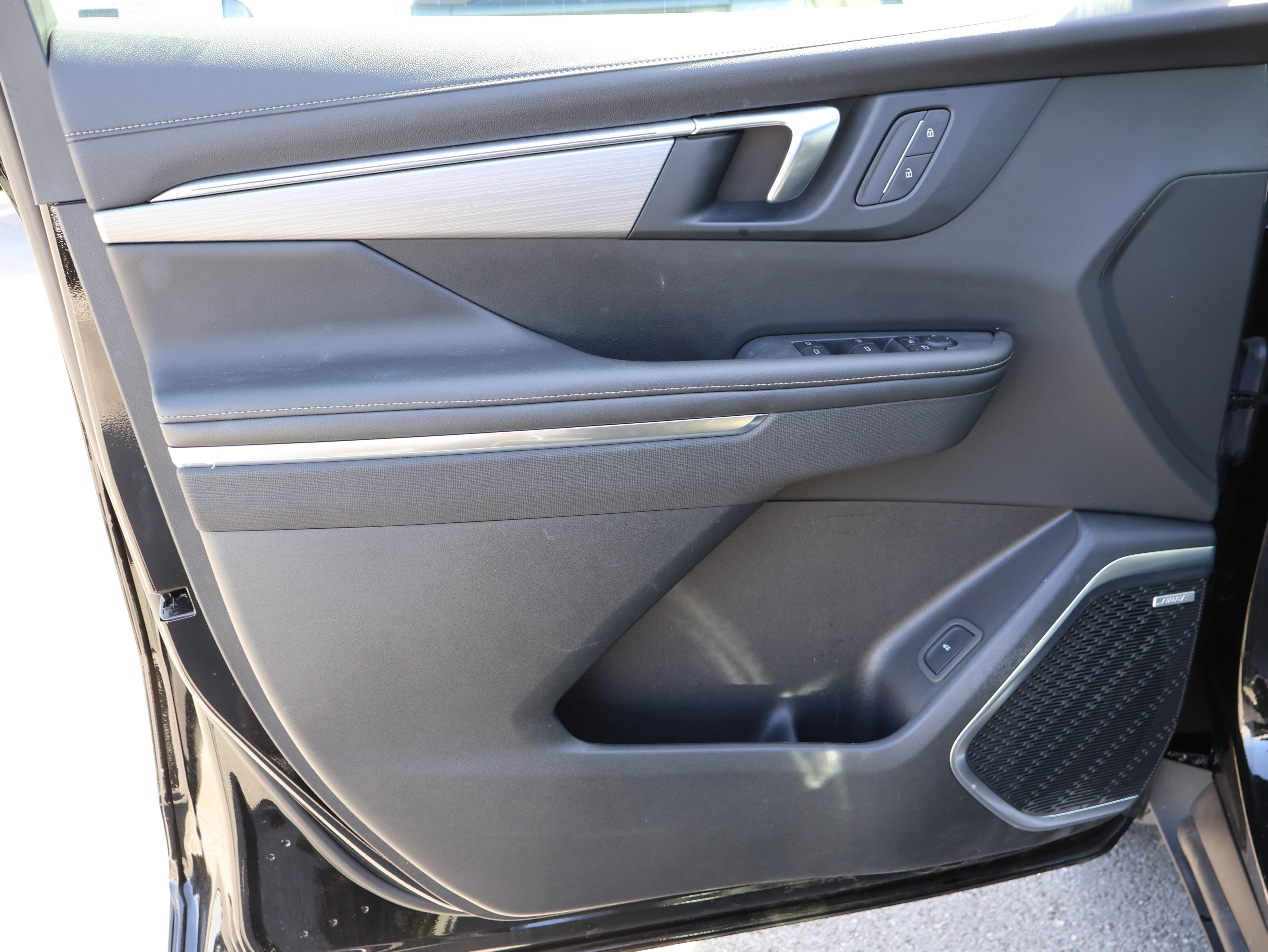 Used 2025 Buick Enclave Preferred image 22