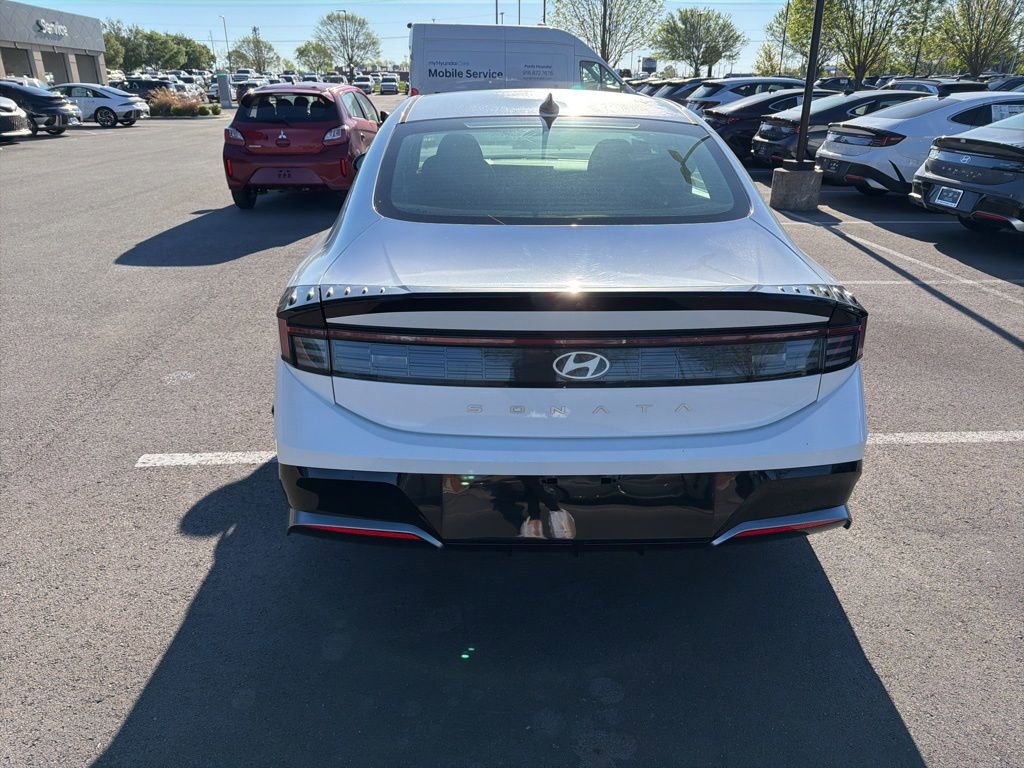 Certified 2025 Hyundai Sonata SEL image 12