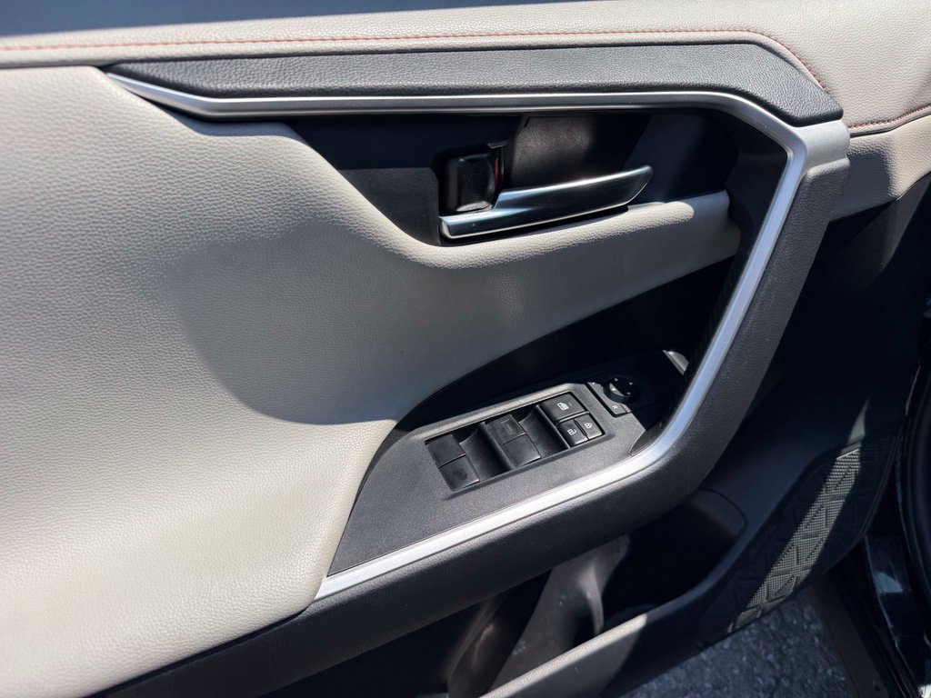 Used 2019 Toyota RAV4 Adventure w/ Cold Weather Package AWD/4WD image 14