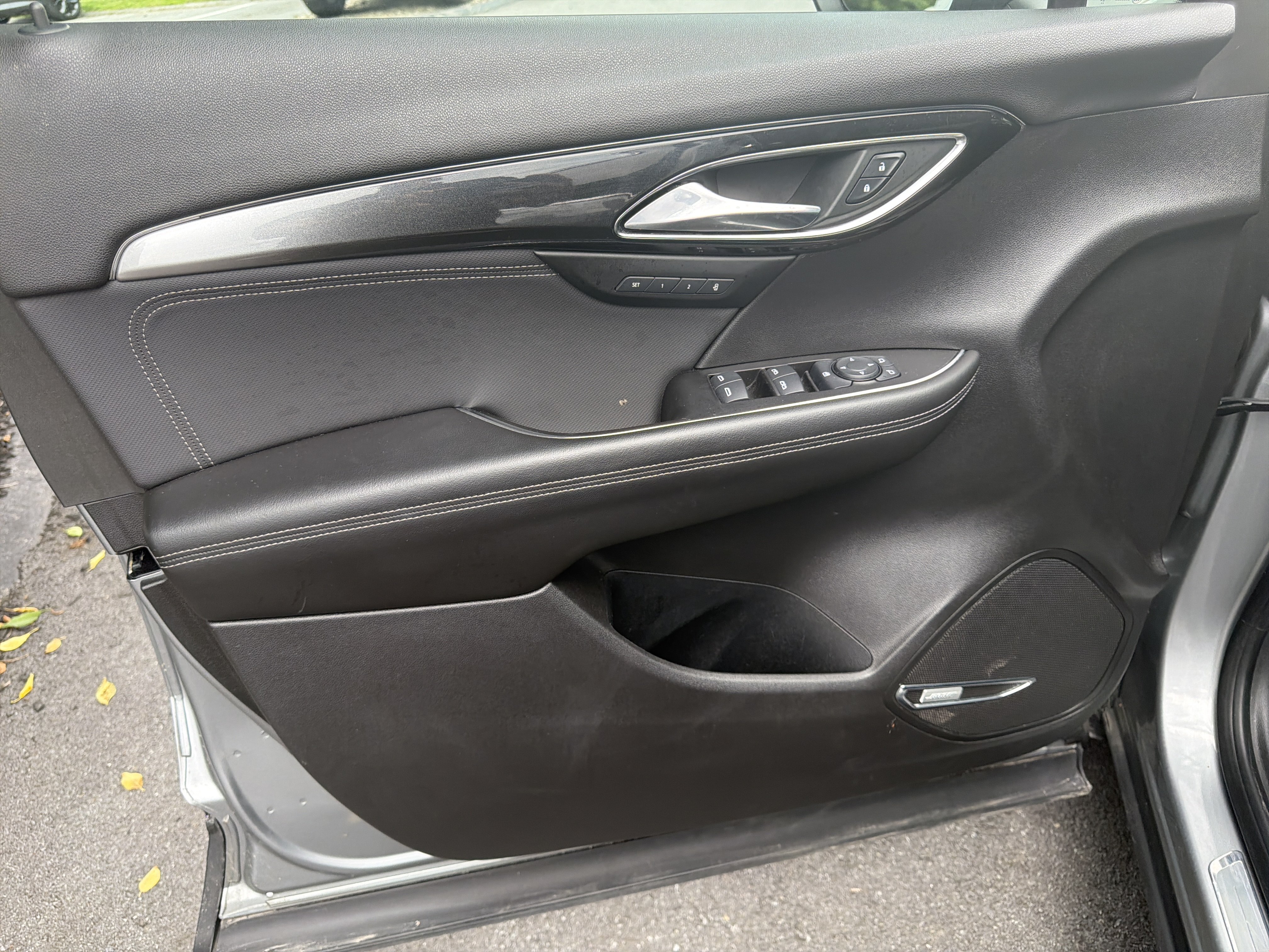 Used 2024 Buick Envision Preferred AWD/4WD image 15