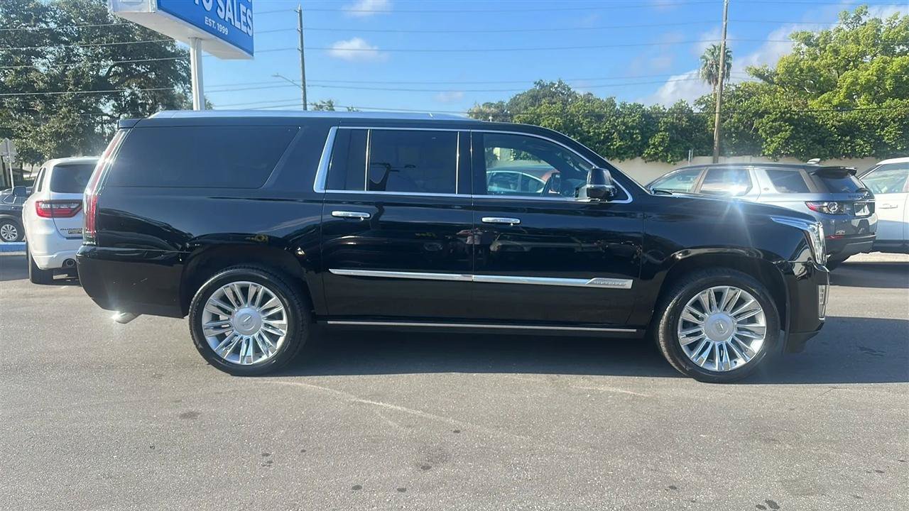 Used 2016 Cadillac Escalade ESV Platinum AWD/4WD image 9