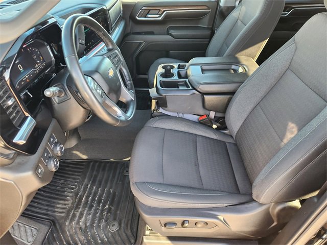 Used 2024 Chevrolet Silverado 1500 LT image 13