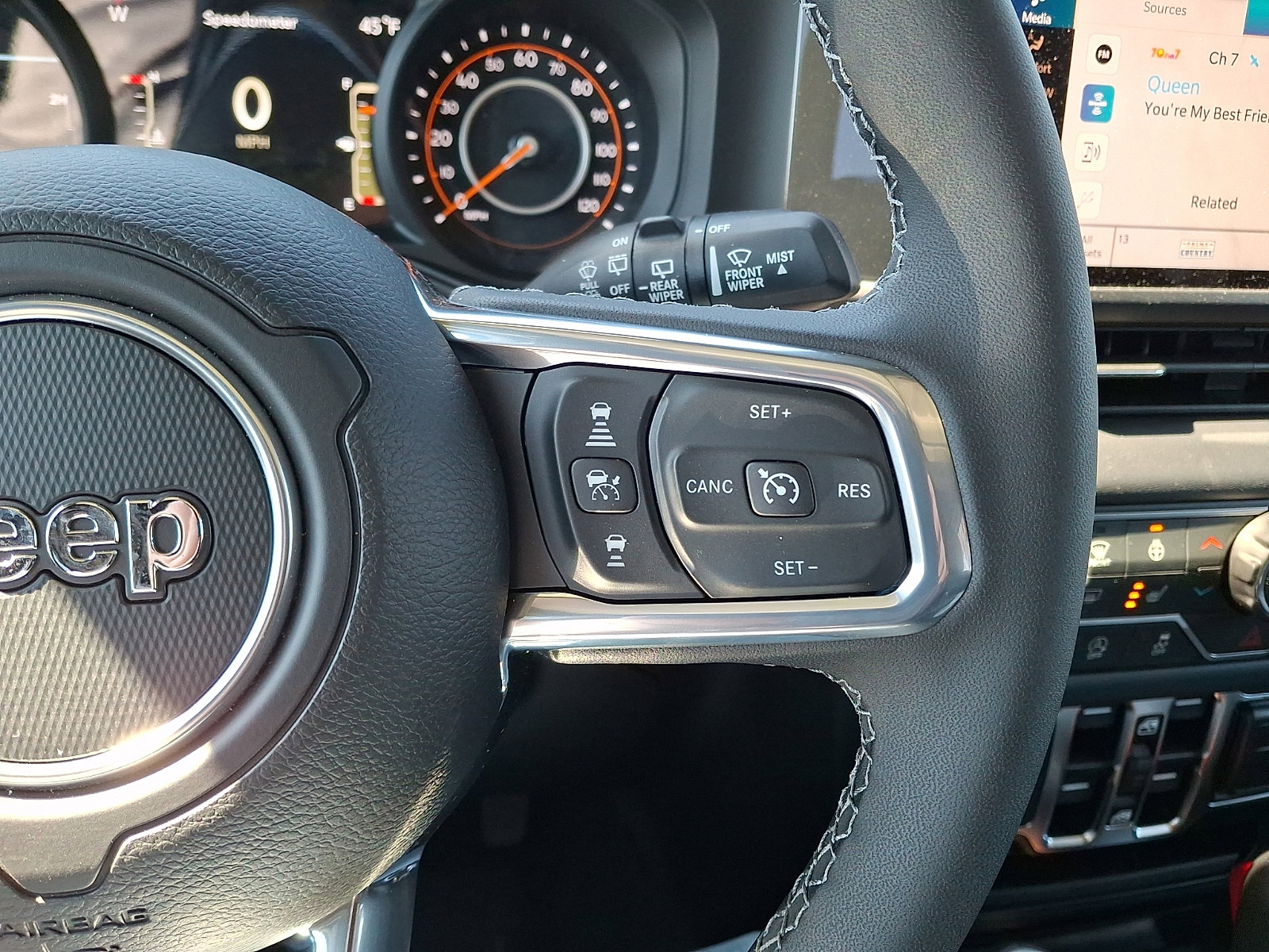 Used 2026 Jeep Wrangler Sahara AWD/4WD image 20