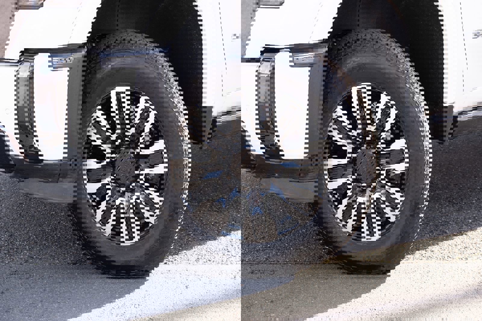 Used 2024 GMC Sierra 2500 Denali Ultimate w/ Max Trailering Package image 29