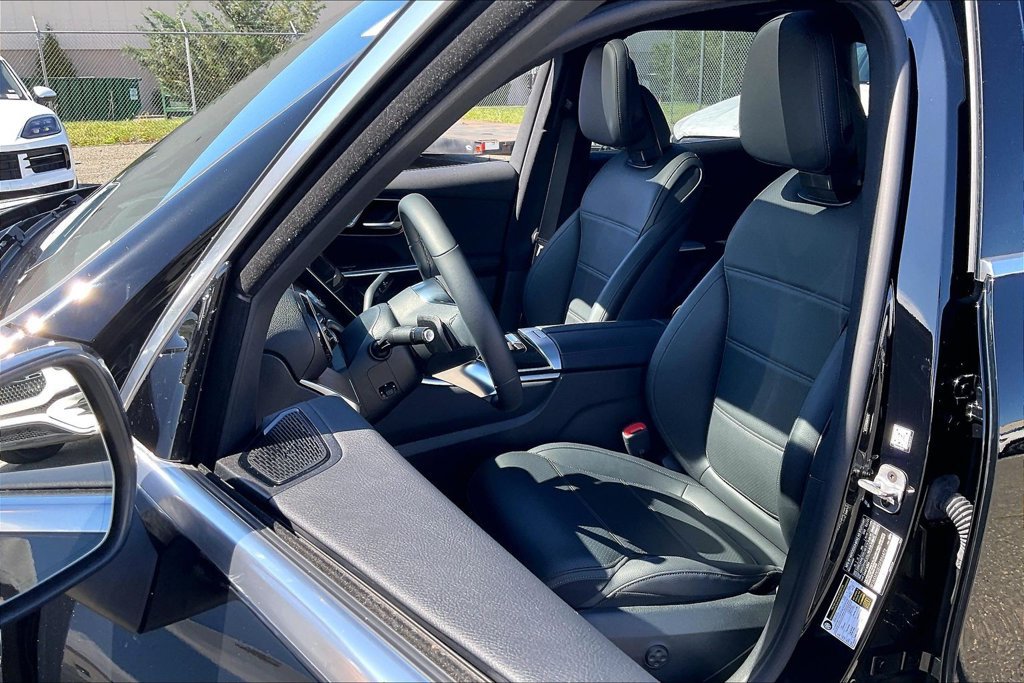 Certified 2025 Mercedes-Benz GLC 350e 4MATIC image 17