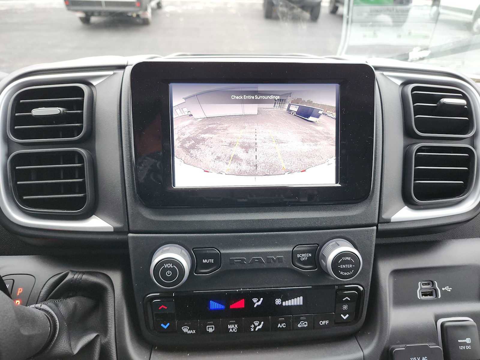 New 2024 RAM ProMaster 3500 w/ Quick Order Package 22G SLT image 14