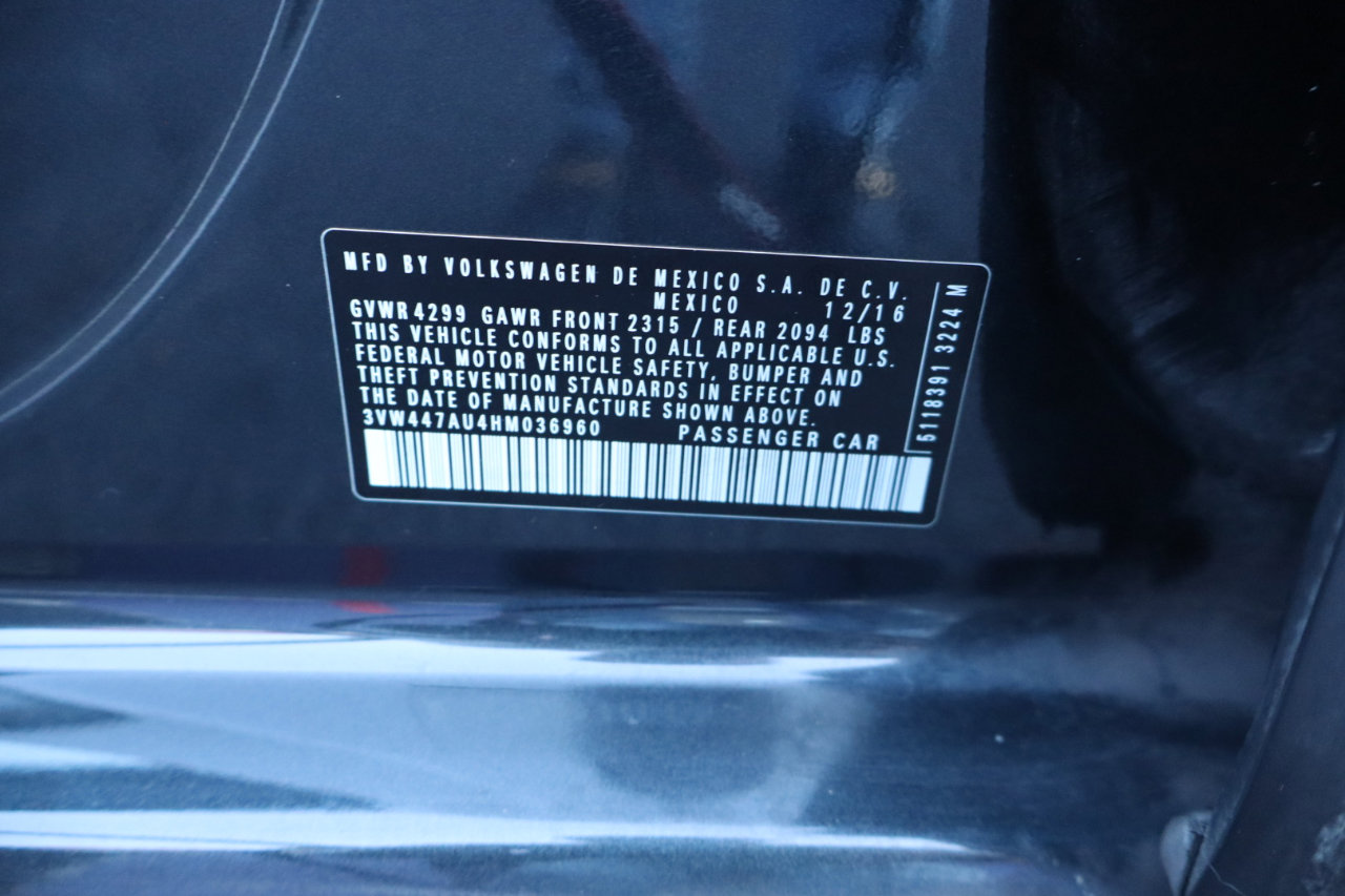Used 2017 Volkswagen GTI Sport image 39
