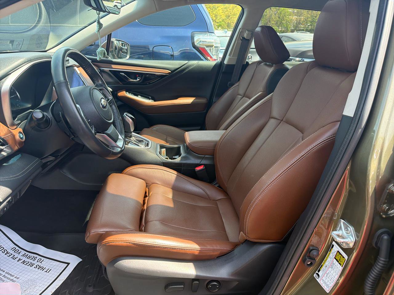 Used 2021 Subaru Outback Touring AWD/4WD image 19