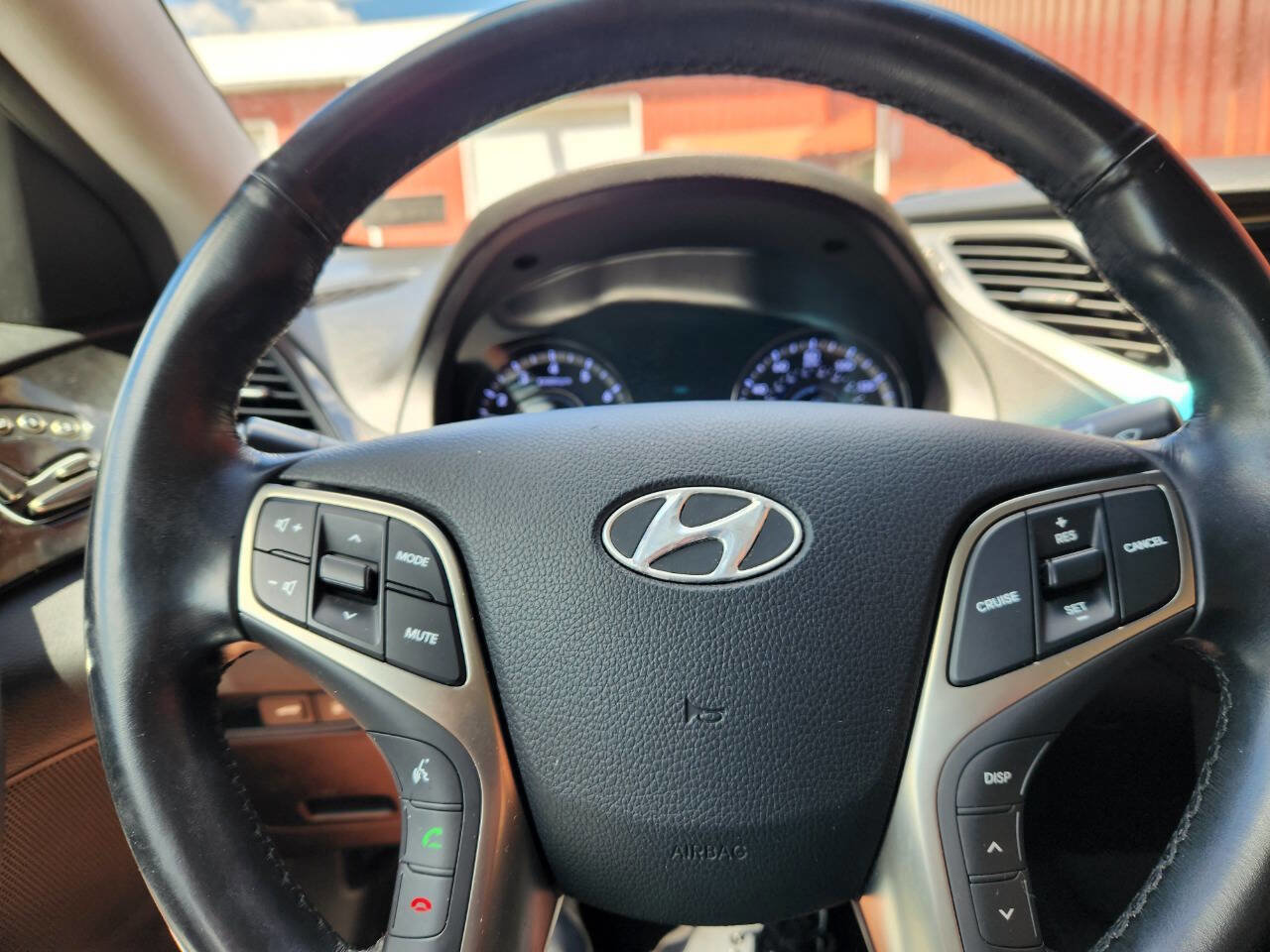 Used 2014 Hyundai Azera Limited w/ Option Group 02 FWD image 27