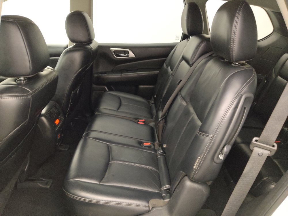 Used 2018 Nissan Pathfinder SL AWD/4WD image 18