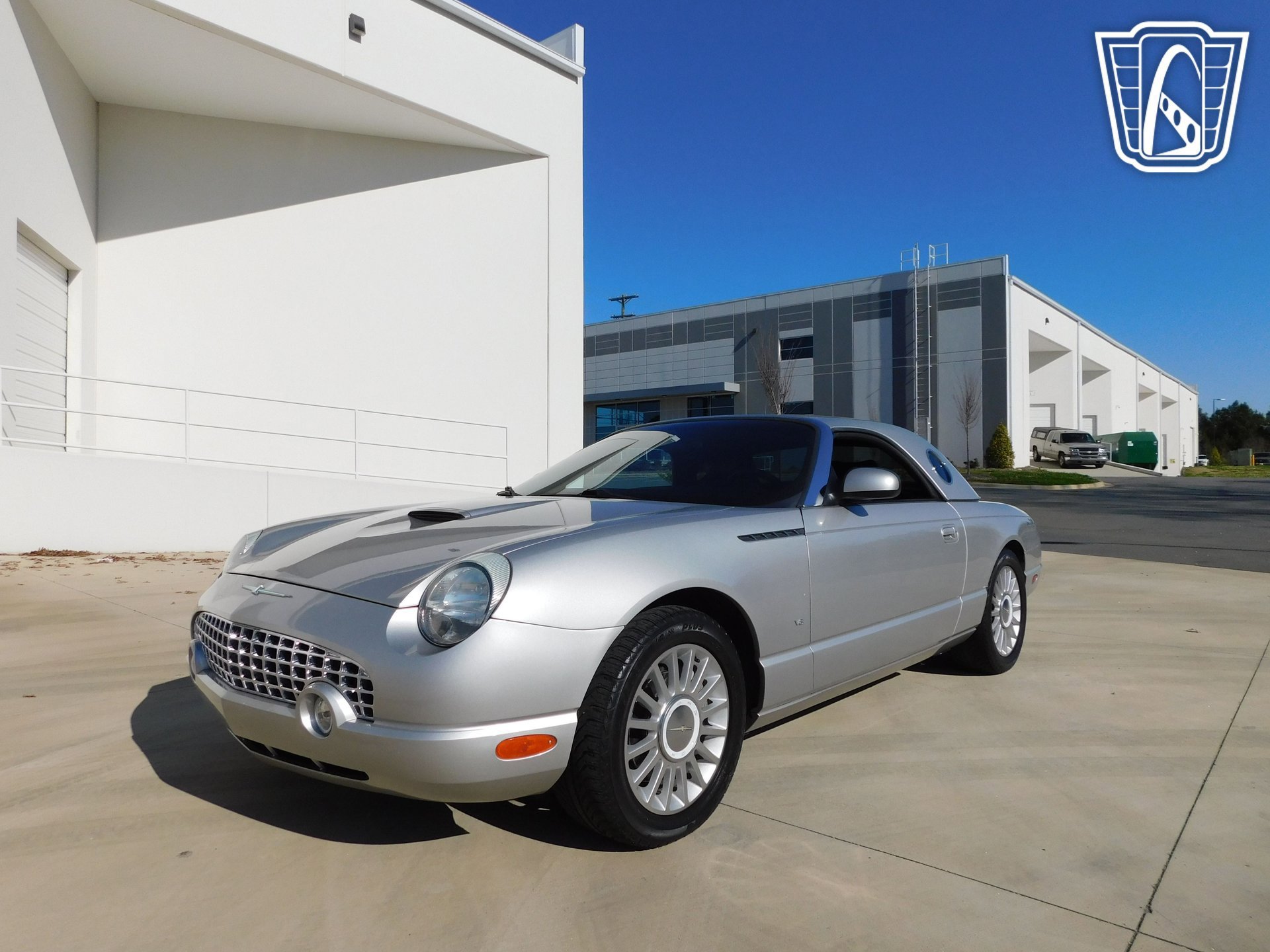 Used 2004 Ford Thunderbird image 7