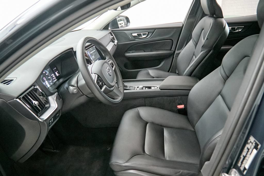 Used 2019 Volvo S60 T6 Momentum w/ Premium Package AWD/4WD image 14