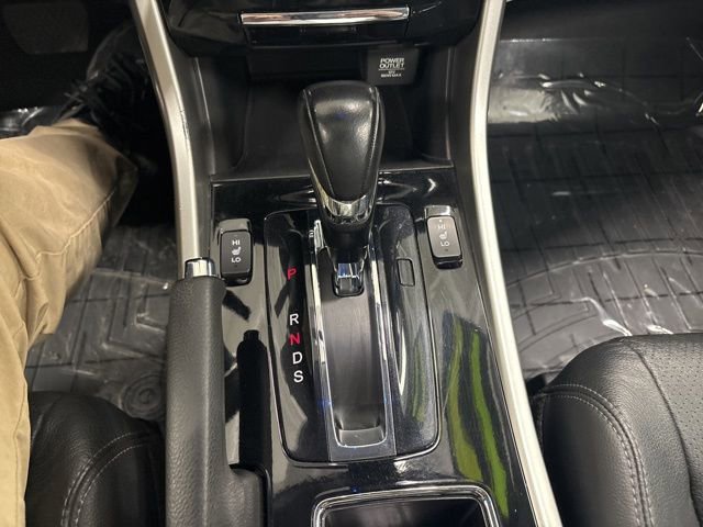 Used 2017 Honda Accord EX-L image 38