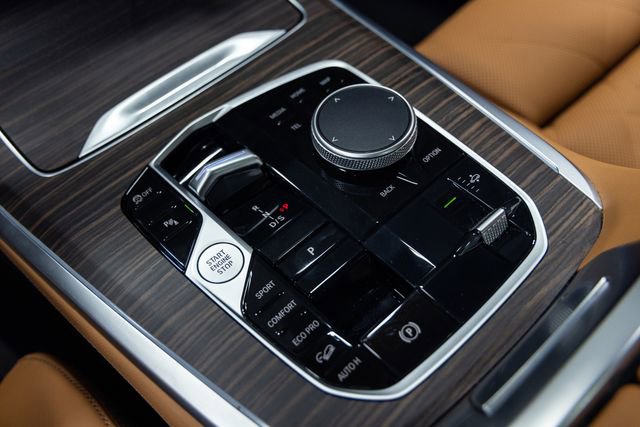 Certified 2024 BMW X7 xDrive40i w/ M Sport Package image 19