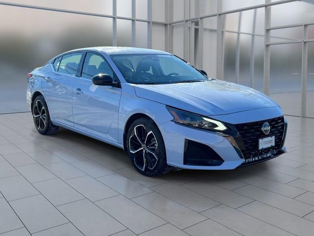 Used 2023 Nissan Altima 2.5 SR