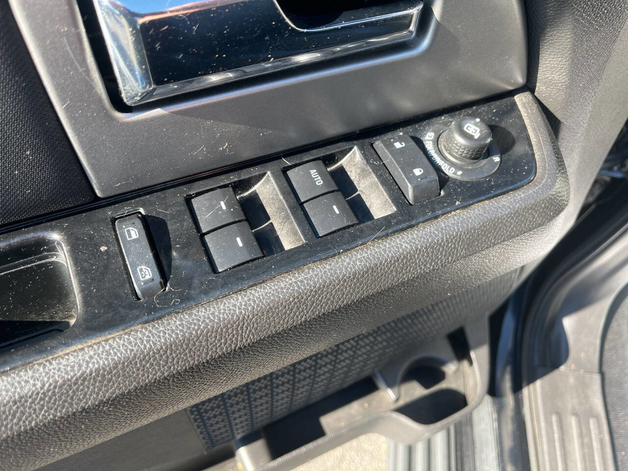 Used 2014 Ford Expedition EL Limited AWD/4WD image 16