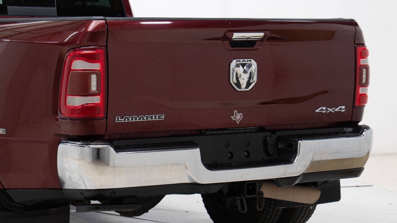 Used 2020 RAM 3500 Laramie w/ Max Tow Package AWD/4WD image 15