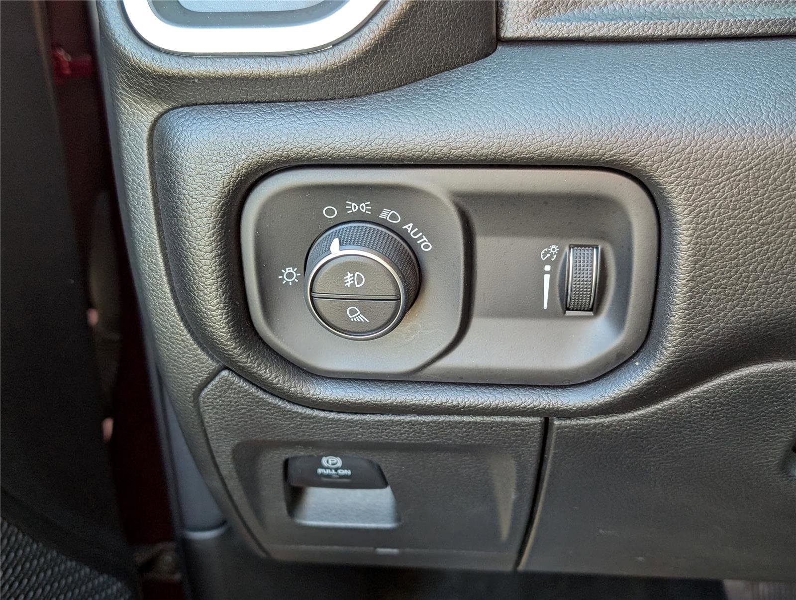 Used 2023 RAM 1500 Big Horn AWD/4WD image 20