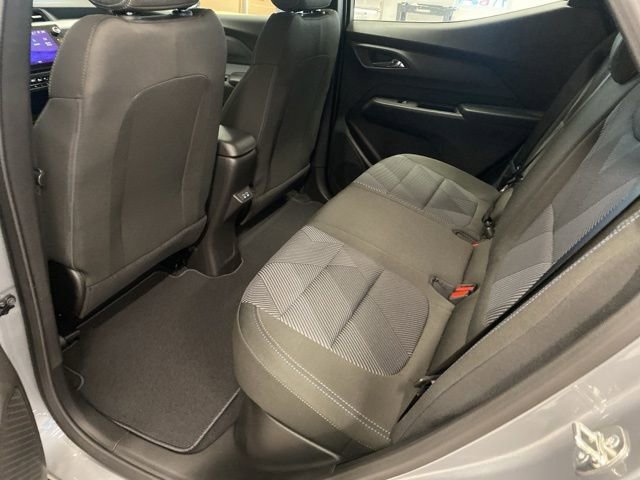 New 2027 Chevrolet Bolt LT w/ Comfort Package FWD image 24