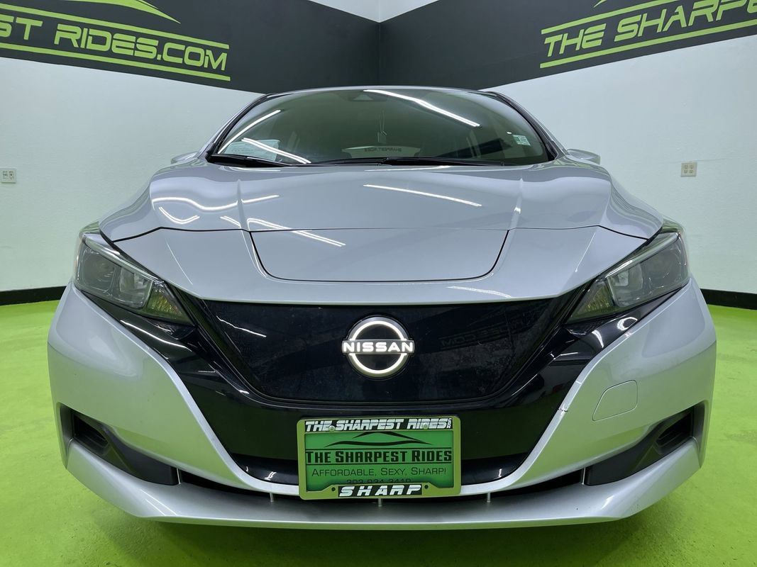 Used 2025 Nissan Leaf S image 3