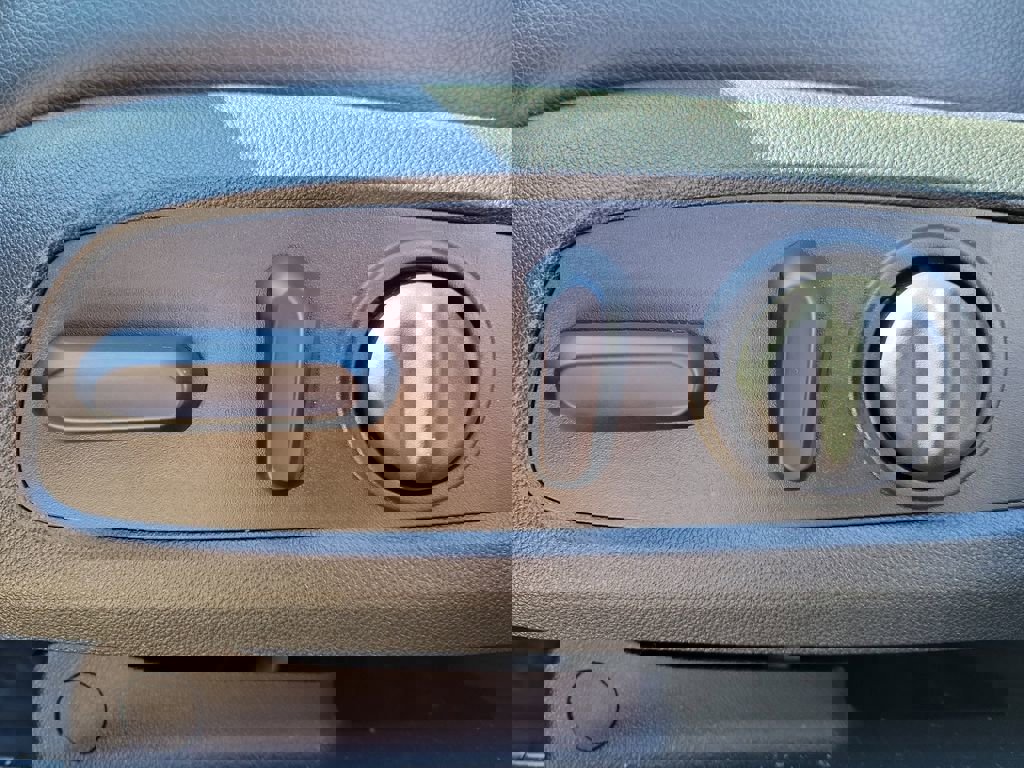 Certified 2024 GMC Terrain SLT w/ LPO, Floor Liner Package image 12