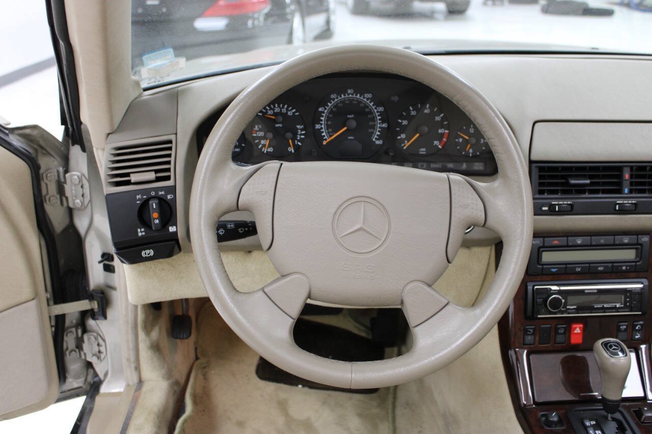 Used 1998 Mercedes-Benz SL 500 image 12