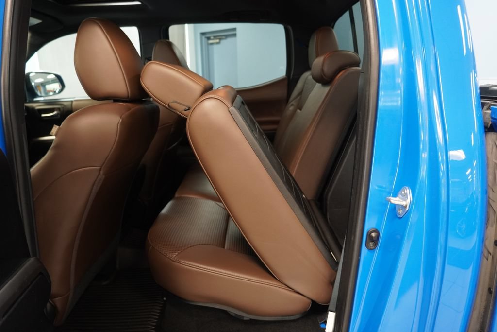 Used 2021 Toyota Tacoma Limited AWD/4WD image 28