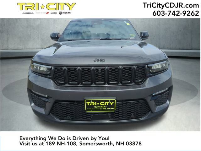 New 2025 Jeep Grand Cherokee Limited w/ Luxury Tech Group II image 13