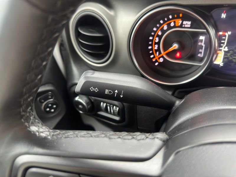 Used 2022 Jeep Wrangler Willys image 27