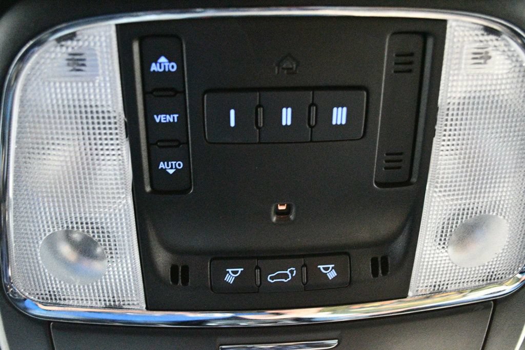 Used 2022 Jeep Grand Cherokee Limited AWD/4WD image 64