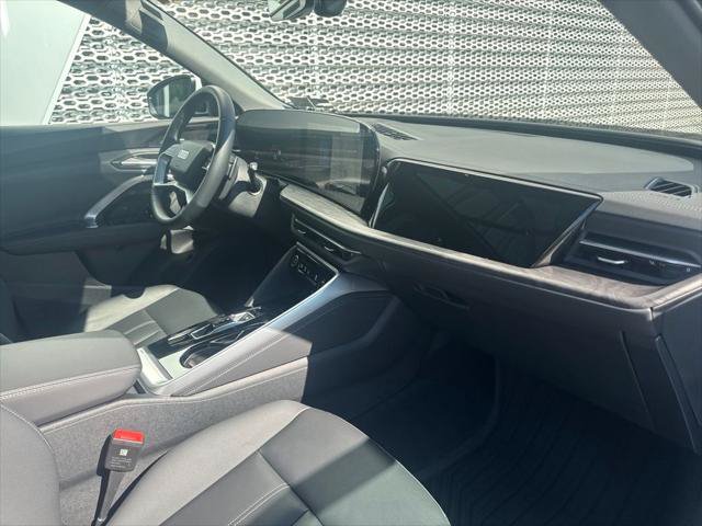Certified 2025 Audi Q5 Premium AWD/4WD image 32