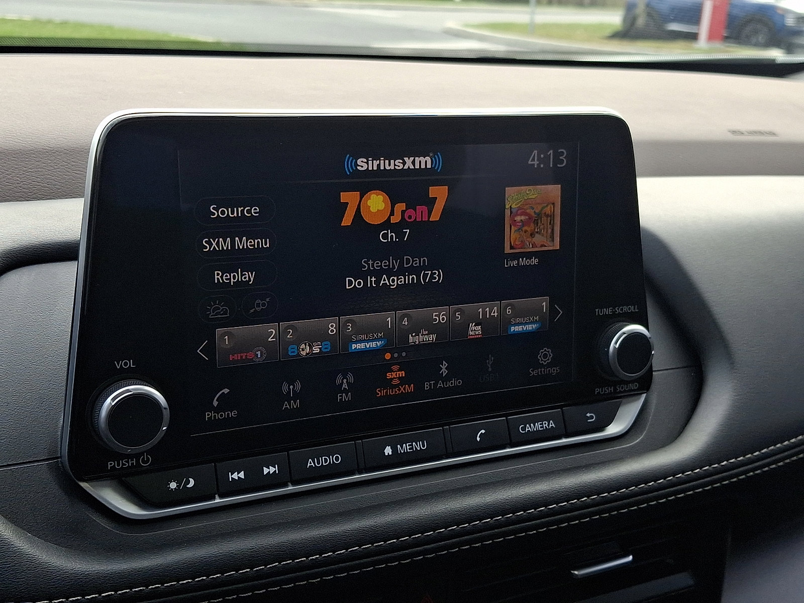 Certified 2023 Nissan Rogue SV w/ SV Premium B Package AWD/4WD image 17