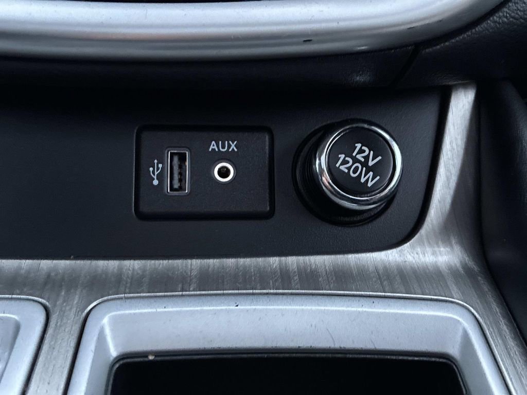 Used 2018 Nissan Murano SL w/ Moonroof Package image 32