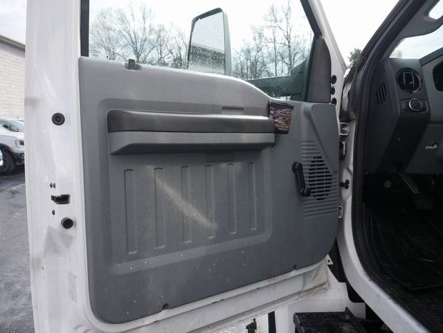Used 2022 Ford F750 2WD Regular Cab Super Duty image 11