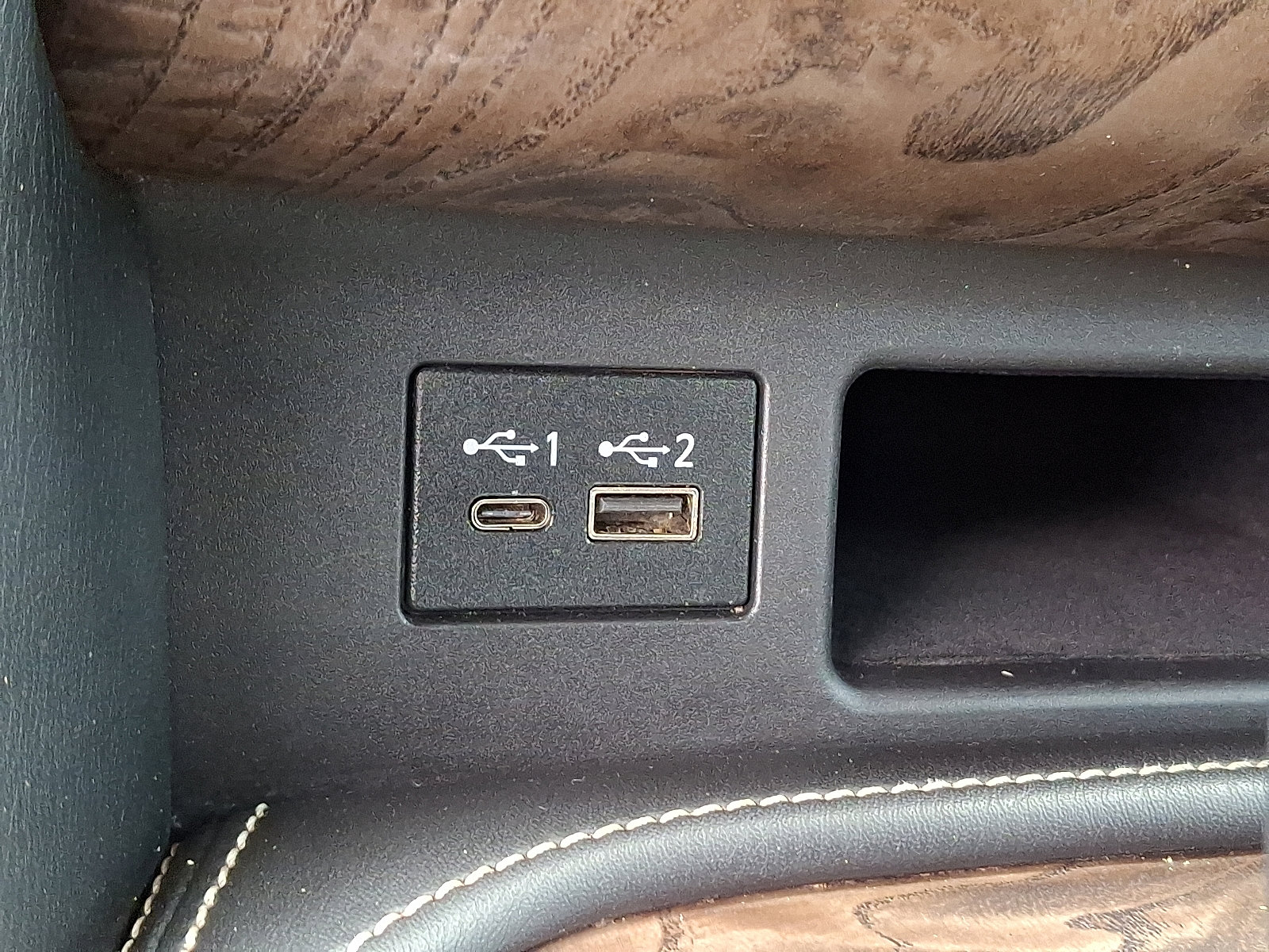 Used 2021 INFINITI QX80 Premium Select w/ All-Season Package image 25