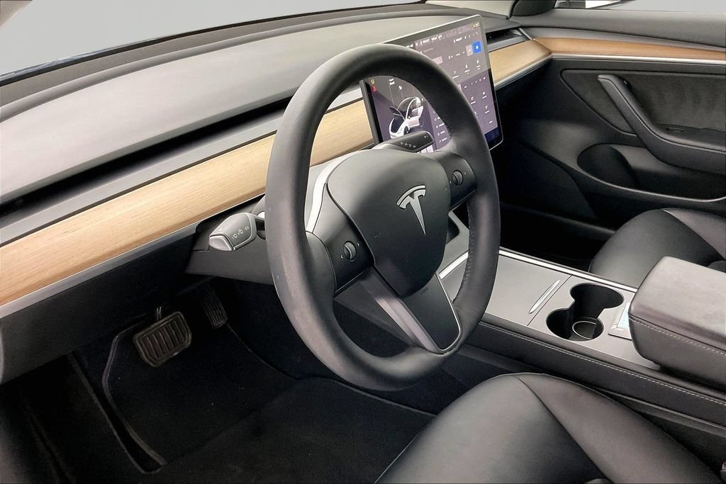 Used 2022 Tesla Model 3 Long Range AWD/4WD image 16