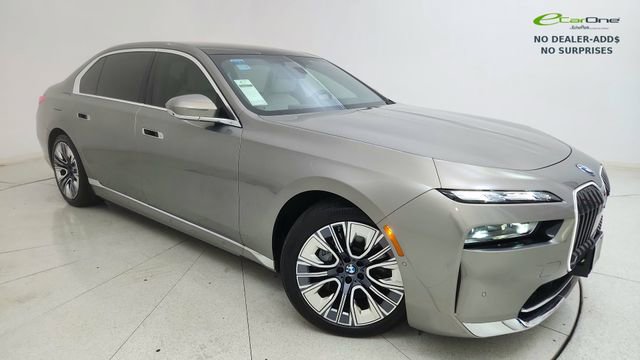 Used 2024 BMW i7 xDrive60 image 92