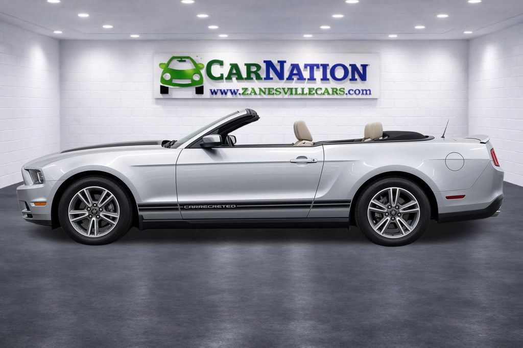 Used 2011 Ford Mustang Premium w/ 201A Rapid Spec Order Code RWD image 2