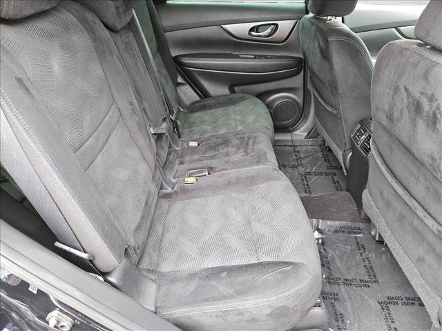 Used 2014 Nissan Rogue SV FWD image 20