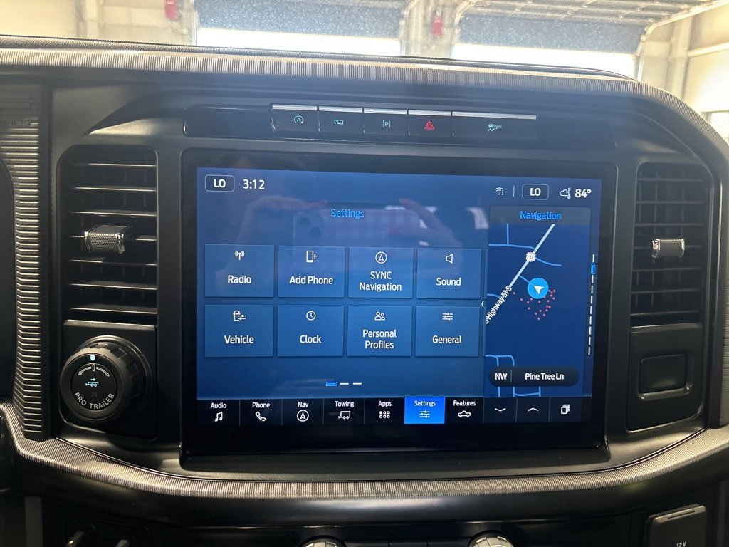 Used 2024 Ford F150 Platinum image 47