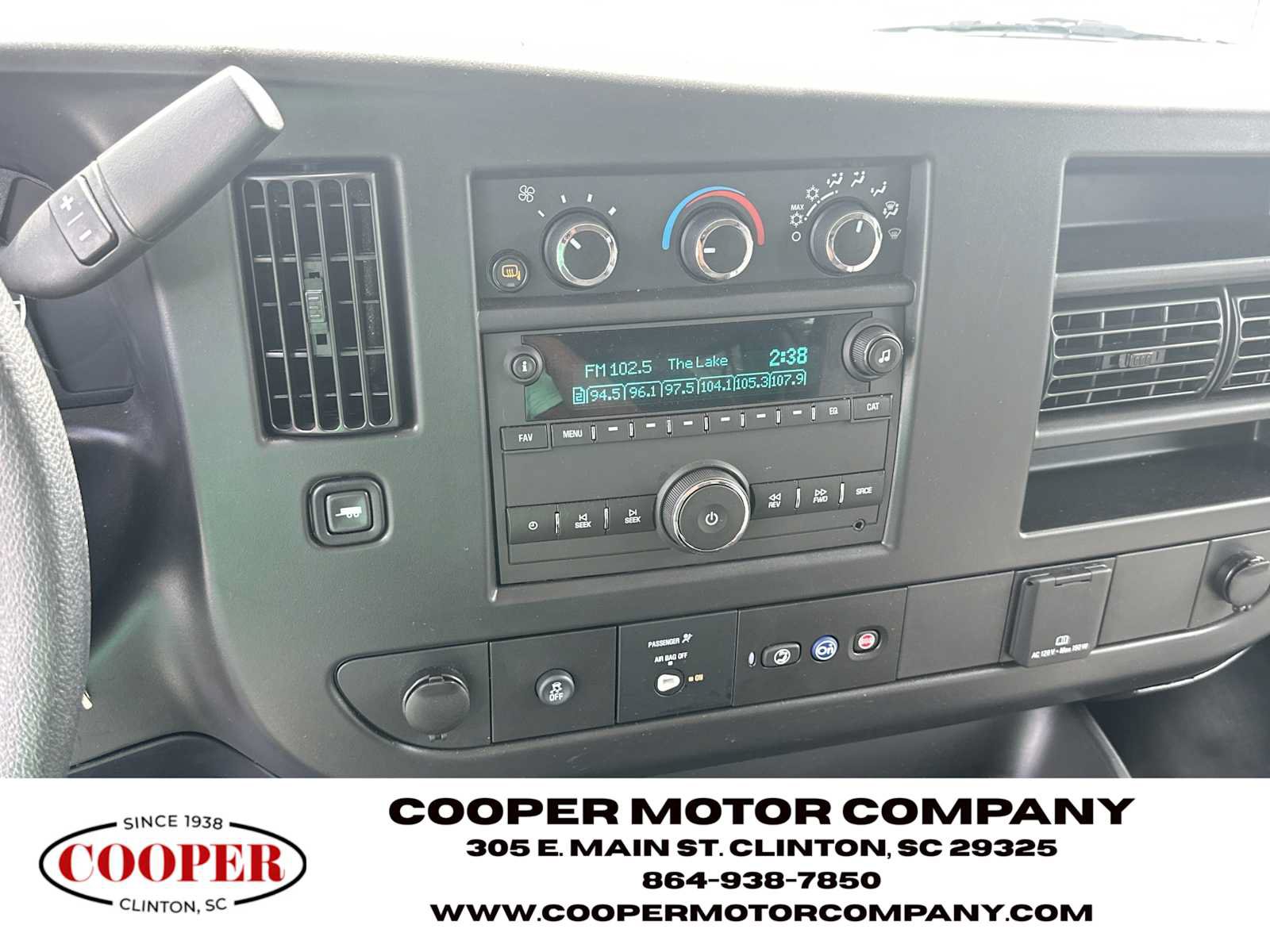 Used 2025 Chevrolet Express 3500 LS RWD image 23