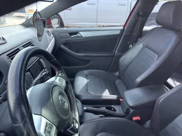 Used 2013 Volkswagen Jetta GLI Autobahn FWD image 4