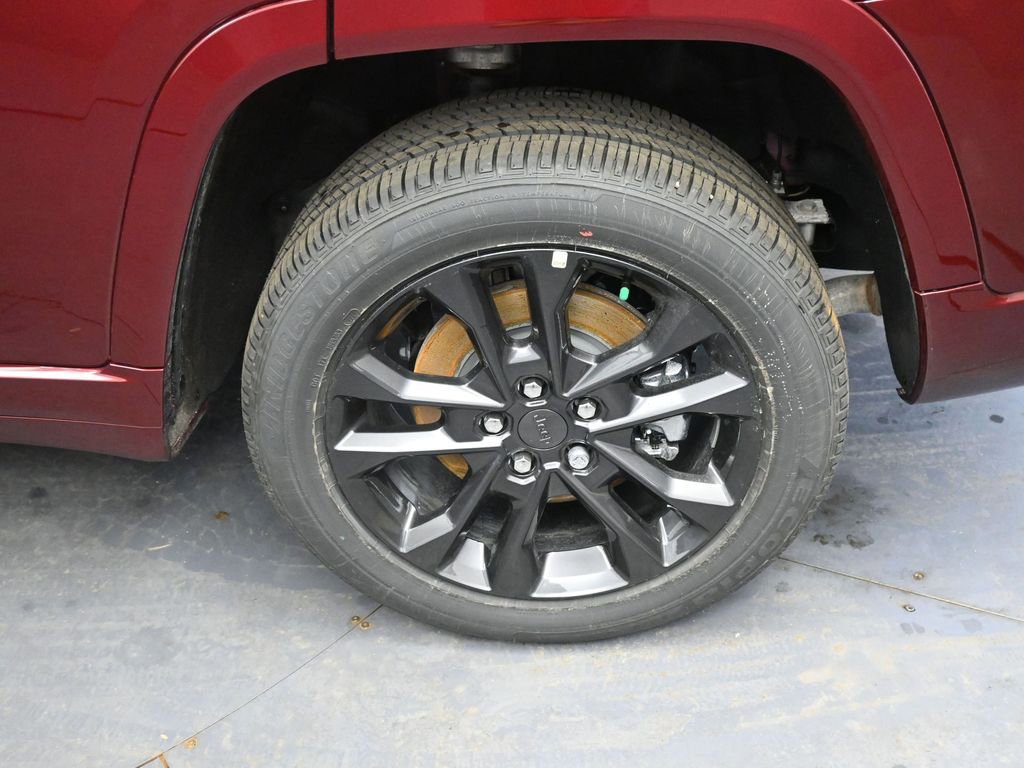 New 2026 Jeep Grand Cherokee L Limited image 9