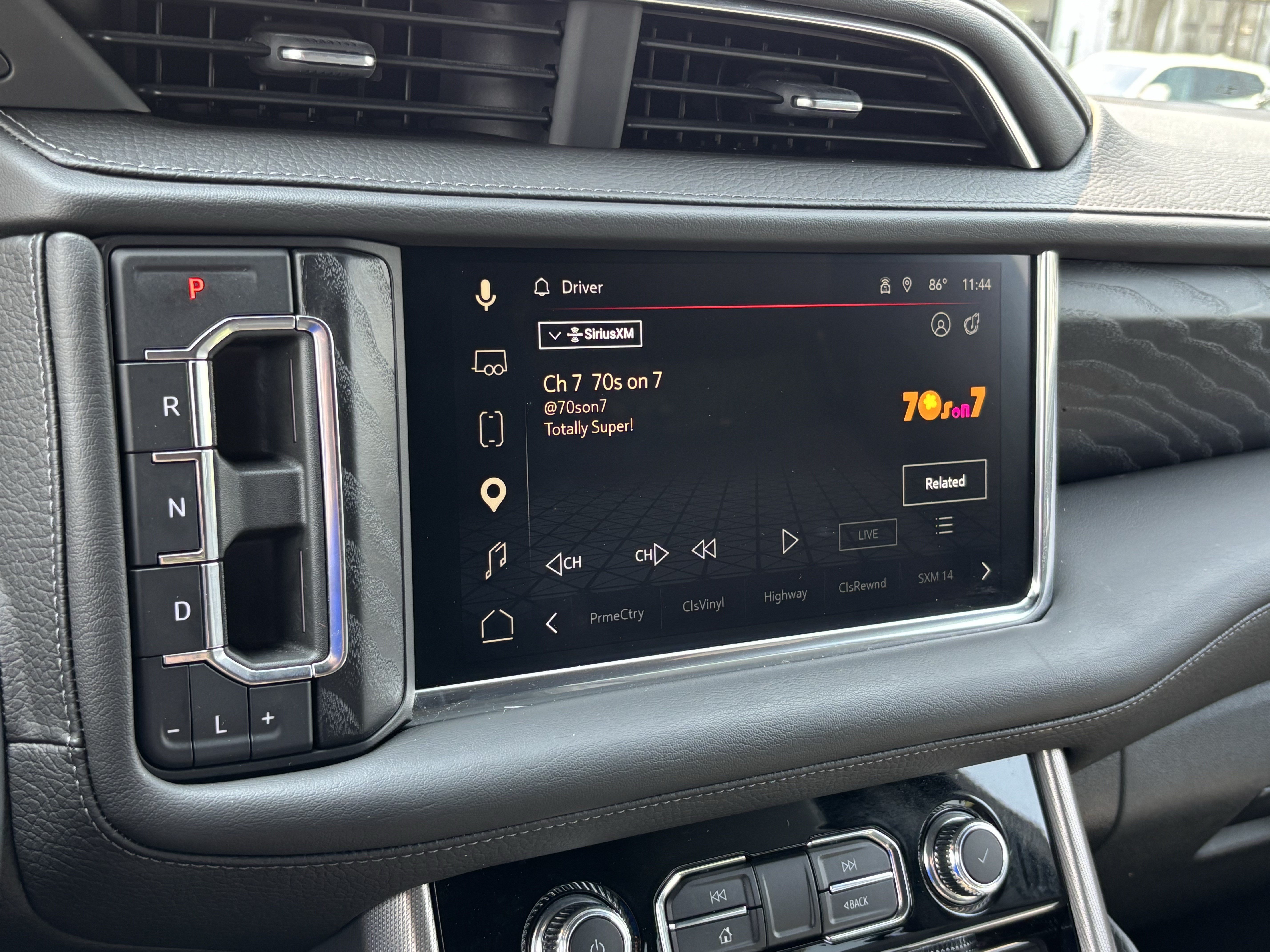Used 2022 GMC Yukon XL Denali AWD/4WD image 23